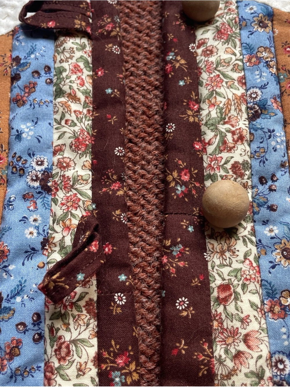 Vintage hand knit hand quilted floral boho festival cardigan sweater - Picture 3 of 9